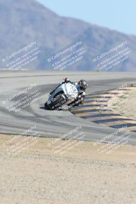 media/Oct-05-2025-CVMA (Sun) [[beeef4f201]]/Race 11-500-400(4)-350 Supersport/